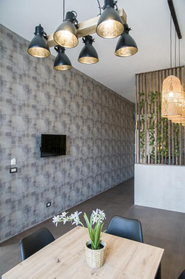 Suite 18 Luxury Apartments Bari Exterior photo