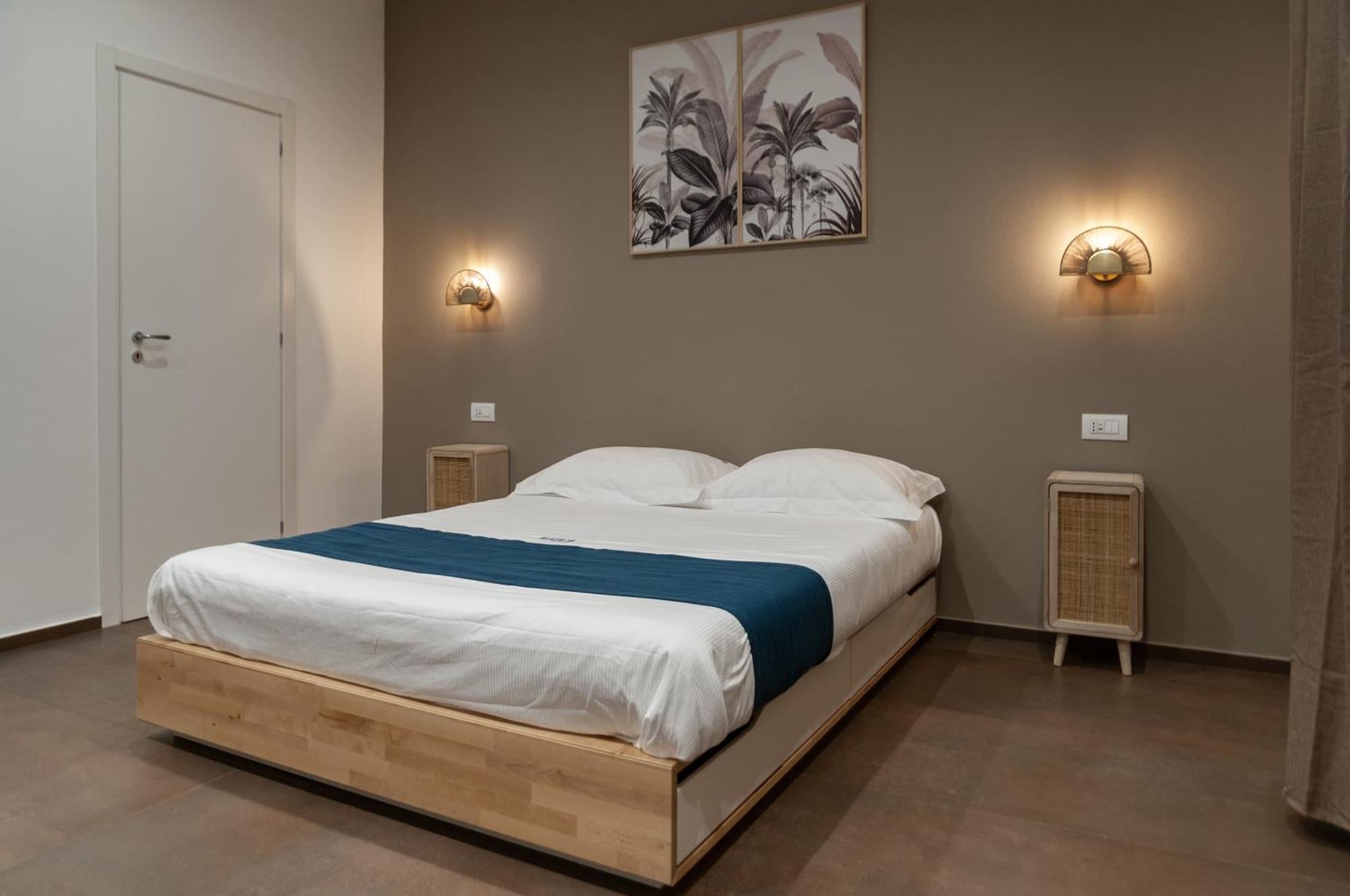 Suite 18 Luxury Apartments Bari Exterior photo