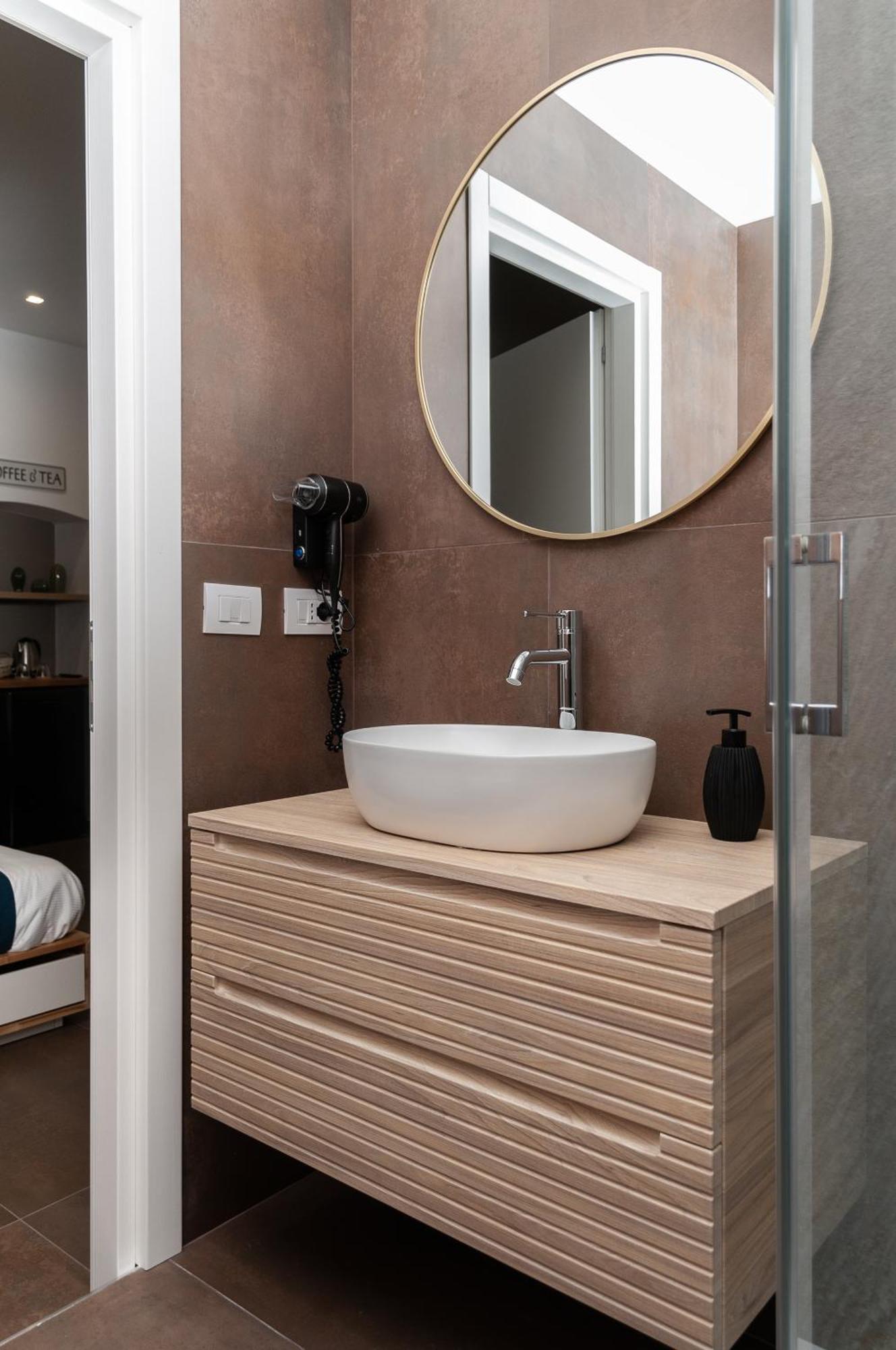 Suite 18 Luxury Apartments Bari Exterior photo